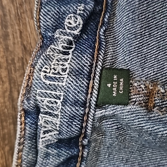 Wild Fable Denim Distressed Jean Skirt Size 4 - Picture 7 of 10